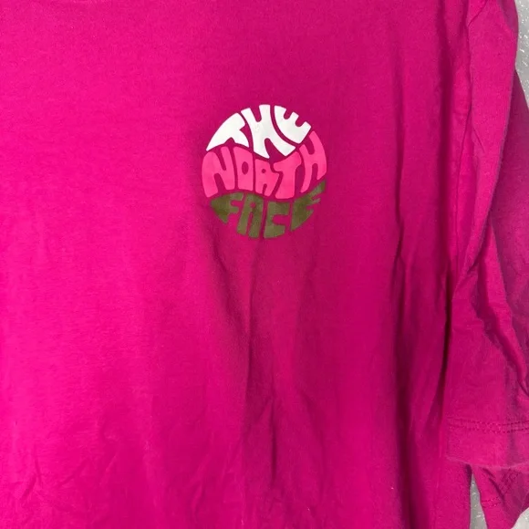 The North Face Pink Graphic Short-Sleeve Tee- XL - Picture 3 of 6